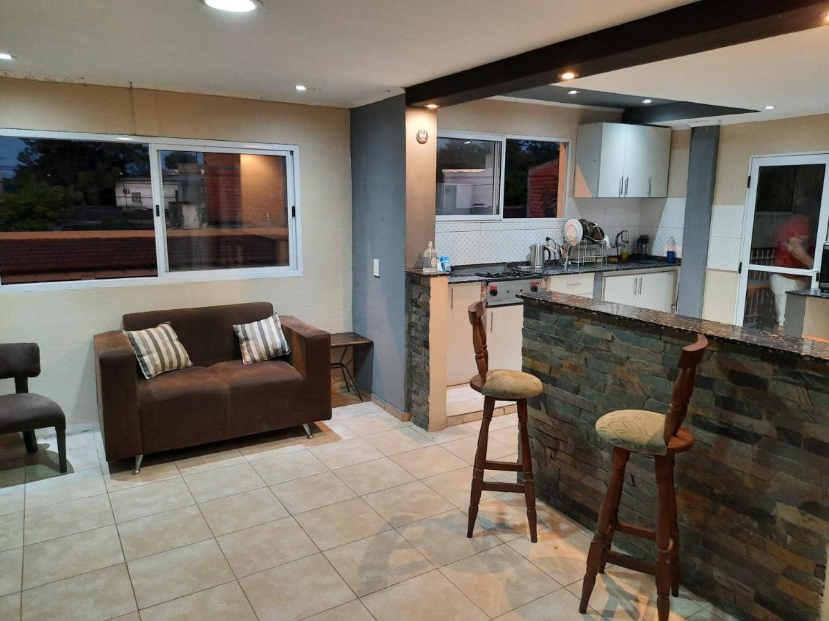 Alojamiento Don Cris Apartman Corrientes Kültér fotó